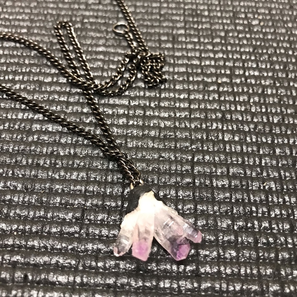 Vera Cruz Amethyst Crystal Necklace